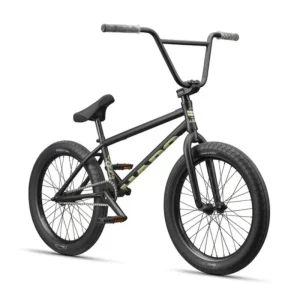 BMX HARO Dana 20.5 negra vista 3 4 bicicleta freestyle con pegs y llantas doble pared